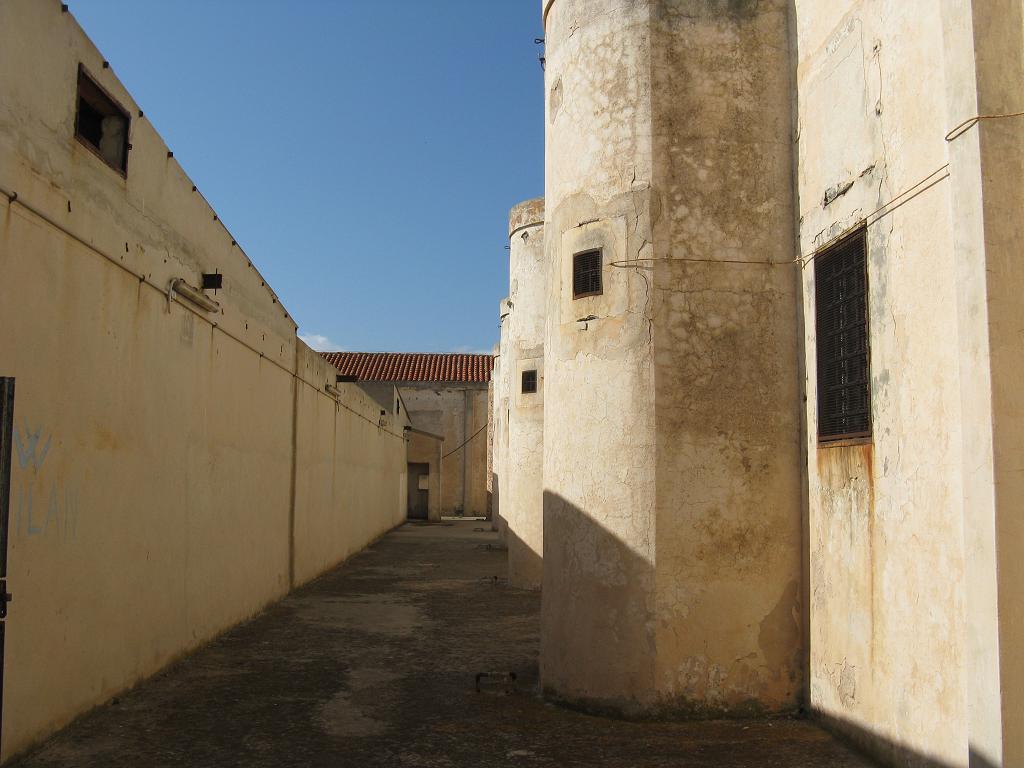 Cortile esterno del Carcere di Fornelli